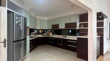 Gambar 1 Dijual Rumah Mewah Full Furnish Taman Golf Lippo Karawaci 