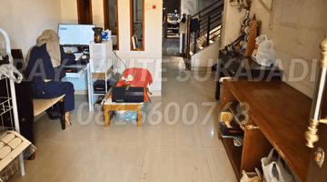 Gambar 4 Jual Cepat!! Rumah Hokie Empat Kamar Tidur Batununggal 