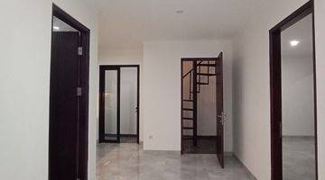 Gambar 1 Rumah Mewah Sudut Depan Taman Brandnew 2lt Di Bintaro Jaya Sek 9