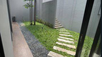 Gambar 4 Rumah Mewah Modern Minimalis Cluster Lyndon Navapark Ada Kolam Renang Private Lift