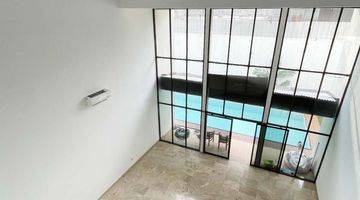 Gambar 2 Rumah Luxurious Dengan Swimming Pool di Bangka, Jakarta Selatan