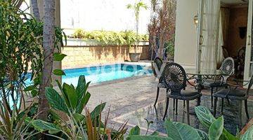 Gambar 2 Rumah Ada Swimming Pool Citraland Graha Famili Furnished lengkap