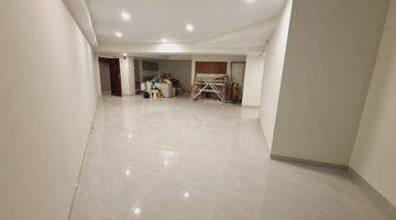 Gambar 1 Jual MURAH BISA NEGO 3 BR Apartemen Taman Anggrek Unfurnished