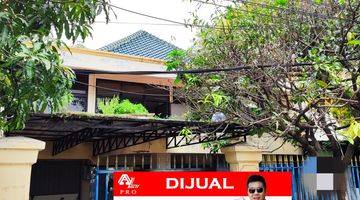 Gambar 1 Dijual cepat rumah tua jalanan luas Pluit