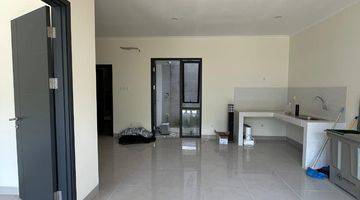 Gambar 2 Rumah Tipe 7 X 12 Cluster Baroni Gading Serpong 