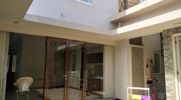 Gambar 4 Dijual Rumah Seperti Baru Full Furnish Royal Residence