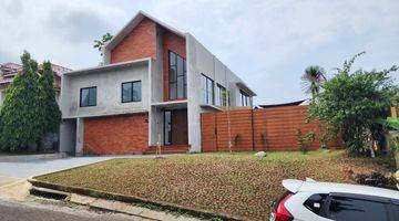 Gambar 1 dijual rumah baru bagus semi furnished