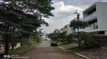 Gambar 2 dijual rumah bagus lokasi depan dengan view gunung salak