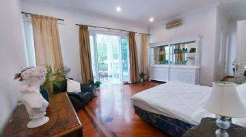 Gambar 1 dijual rumah dengan view golf dan pegunugam