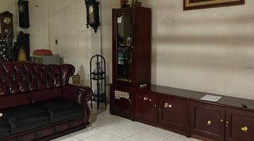 Gambar 2 Rumah Nyaman 2 Lantai Semi Furnished Rumah 2 Lantai Bagus Selatan