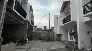 Gambar 5 Rumah Siap Huni Semi Furnish di Jatiwaringin