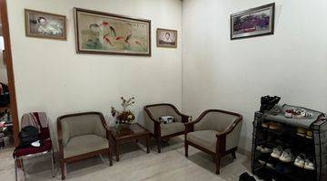 ruang tamu rumah pluit siap huni (220m2)