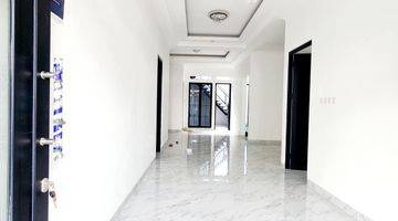 Gambar 3 Dijual Rumah 1 Lantai Baru Unfurnished di Griya Loka, Bsd. Lnyefb