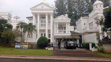 Gambar 1 Rumah American Classic Di Bulevard Legenda Wisata Cibubur