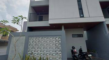 Gambar 1 Pesona Rumah Modern Dan Mewah Berada di Jantung Palembang Ruby Estate Ilir Timur Ii Palembang