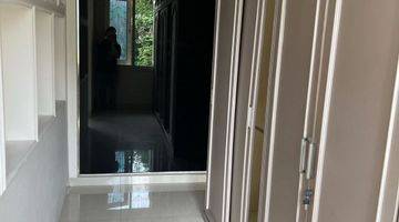 Gambar 5 Rumah intercon kebon jeruk siap huni  full renov  parkir luas