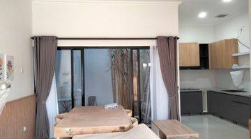 Gambar 2 3 lantai 4+1 kamar tidur + rooftop