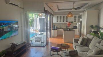 Gambar 4 Beautiful Villa For Sale At Strategic Location In Seminyak