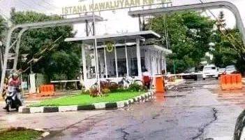 Gambar 2 Rumah 2 Lantai Siap Huni Istana Kawaluyaan Dekat Perkantoran 