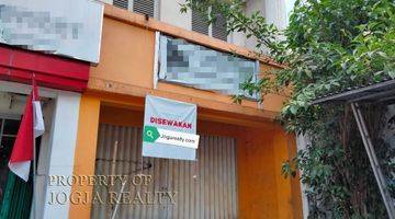 tampak depan ruko disewakan jogja 2 lantai