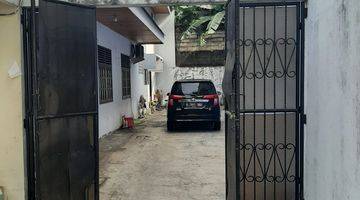 Gambar 2 Dijual Rumah Tua Kemanggisan Hitung Tanah di Bawah Pasar