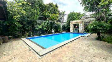 Gambar 3 Disewakan Rumah di Cilandak 5BR Dengan Backyard Dan Swimming Pool Asri