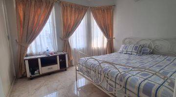 Gambar 2 Rumah 2 Lantai Bagus Furnished di Taman Mediteranean Lippo Karawaci, Tangerang