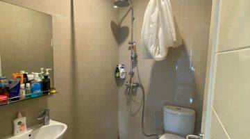 kamar mandi rumah bagus di muara karang,
