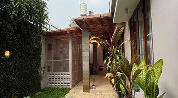 Gambar 2 Modern Tropical House Rumah Terawat Split Level Lebak Bulus