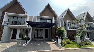 Gambar 1 Rumah 2 Lantai Full Furnish Mahogany Summarecon Bogor View Pegunungan 