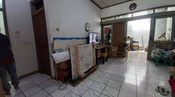 Gambar 3 Rumah di Komplek Kopo Permai