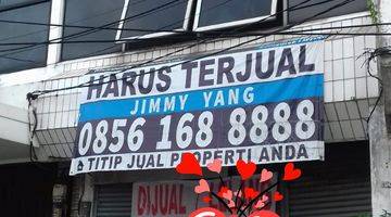 tampak depan ruko di jl. petojo sabangan