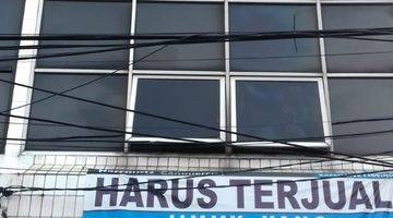 tampak depan ruko di jl. petojo sabangan