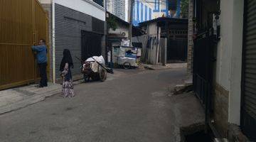 tampak depan rumah bagus  siap huni 2