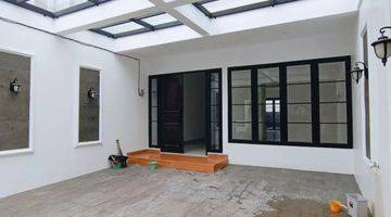 Gambar 2 Unit Baru, Mewah + Private Pool. Rumah Veteran, Bintaro Dijual 