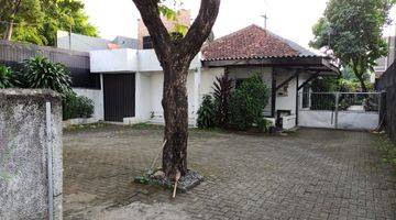 Gambar 4 Rumah Bangunan Lama/Tua dekat area Perkantoran Jl. KS Tubun, Slipi, Jakarta Barat