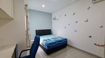 Gambar 4 Rumah di Golf lake residence
Kamal 
Jakarta barat 2 Lantai SHM Bagus