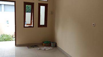 Gambar 3 Rumah Bagus Unfurnished SHM di Bulevar Hijau , Bekasi b0982 