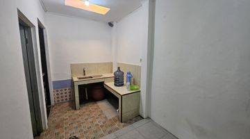 Gambar 5 Rumah Kontrakan Bagus Unfurnished SHM di Harapan Baru , Bekasi b1063 