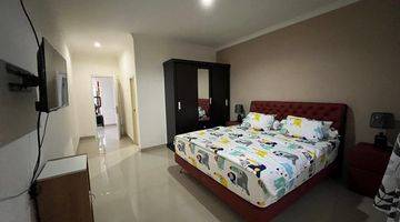 Gambar 3 rumah 2 kamar Furnished