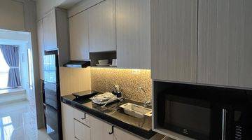 Gambar 3 Orange County Irvine 1 BR Yang Nyaman Dan Full Furnished Pandangan Luas Ke Kolam Renang Dan Tower2 Meikarta