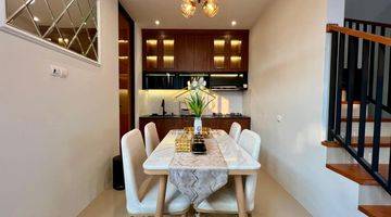 Gambar 2 Rumah 2 Lantai, Full Furnished Di Purwomartani, Kalasan