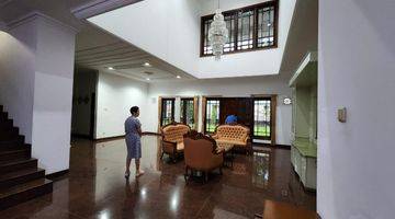 Gambar 2 Furnished Rumah 2 Lantai Graha Famili Blok E, Surabaya 