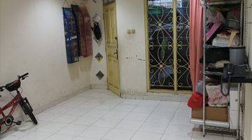 tampak depan dijual rumah taman palem lestari