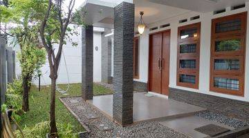 Gambar 1 Rumah Cantik Modern Lokasi Tenang Di Jakarta 