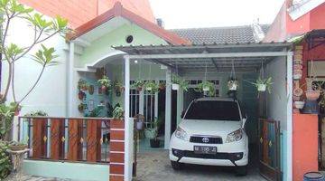 tampak depan dijual murah rumah furnish dalam
