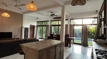 Gambar 4 Villa With Garden In Canggu Area Close To Berawa Beach Bali