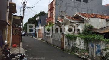 Gambar 2 RUMAH HITUNG TANAH DI JALAN ABDULLAH TAMAN SARI