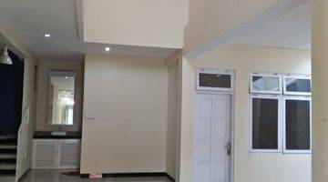 Gambar 2 Rumah Manahan Solo