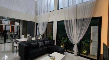 Gambar 3 Rumah Baru 2 Lantai Full Furnish Baturan Colomadu